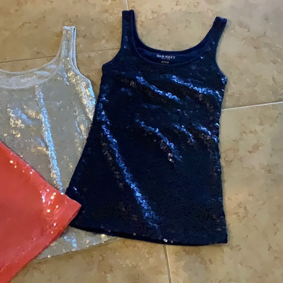 Tank tops - Picture 3 of 6